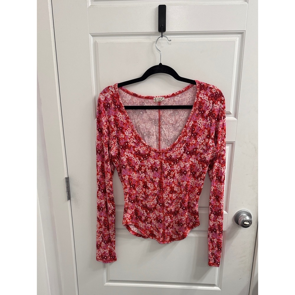 Intimately Free People Womens Floral Long Sleeve V-Neck Top Pink Red Size M‎